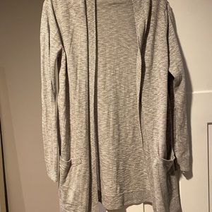 Lightweight Old Navy Cardigan. Gray size Medium